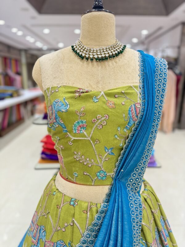 Tissue position print with self blouse  along with crush silk cut work dupatta - Image 3